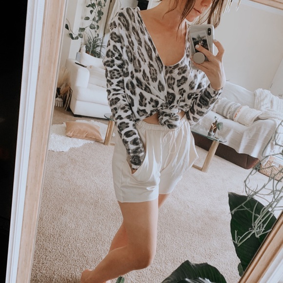 Tops - Light Sweater/Dress